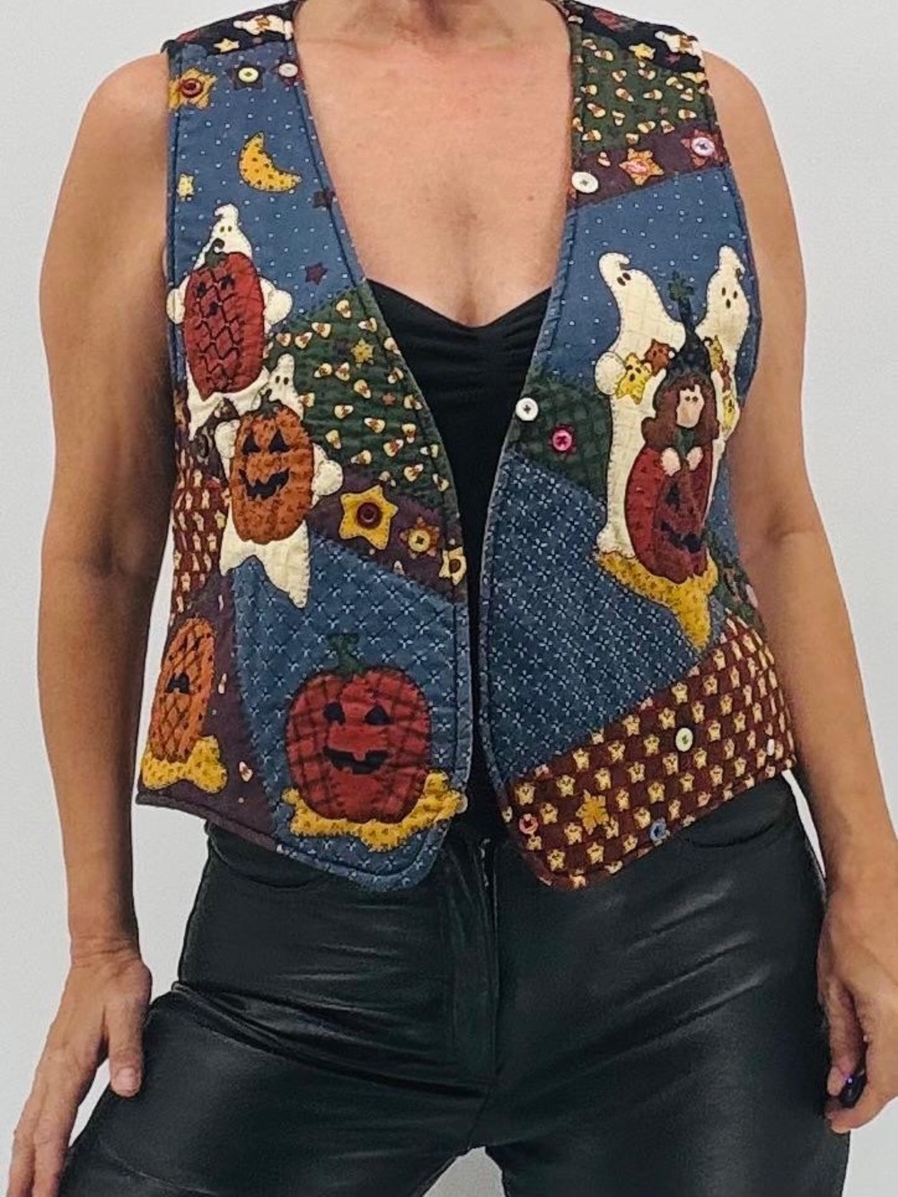 Vintage 90s Halloween Pumpkin Ghosts Witches Patchwork Quilted Reversible Vest